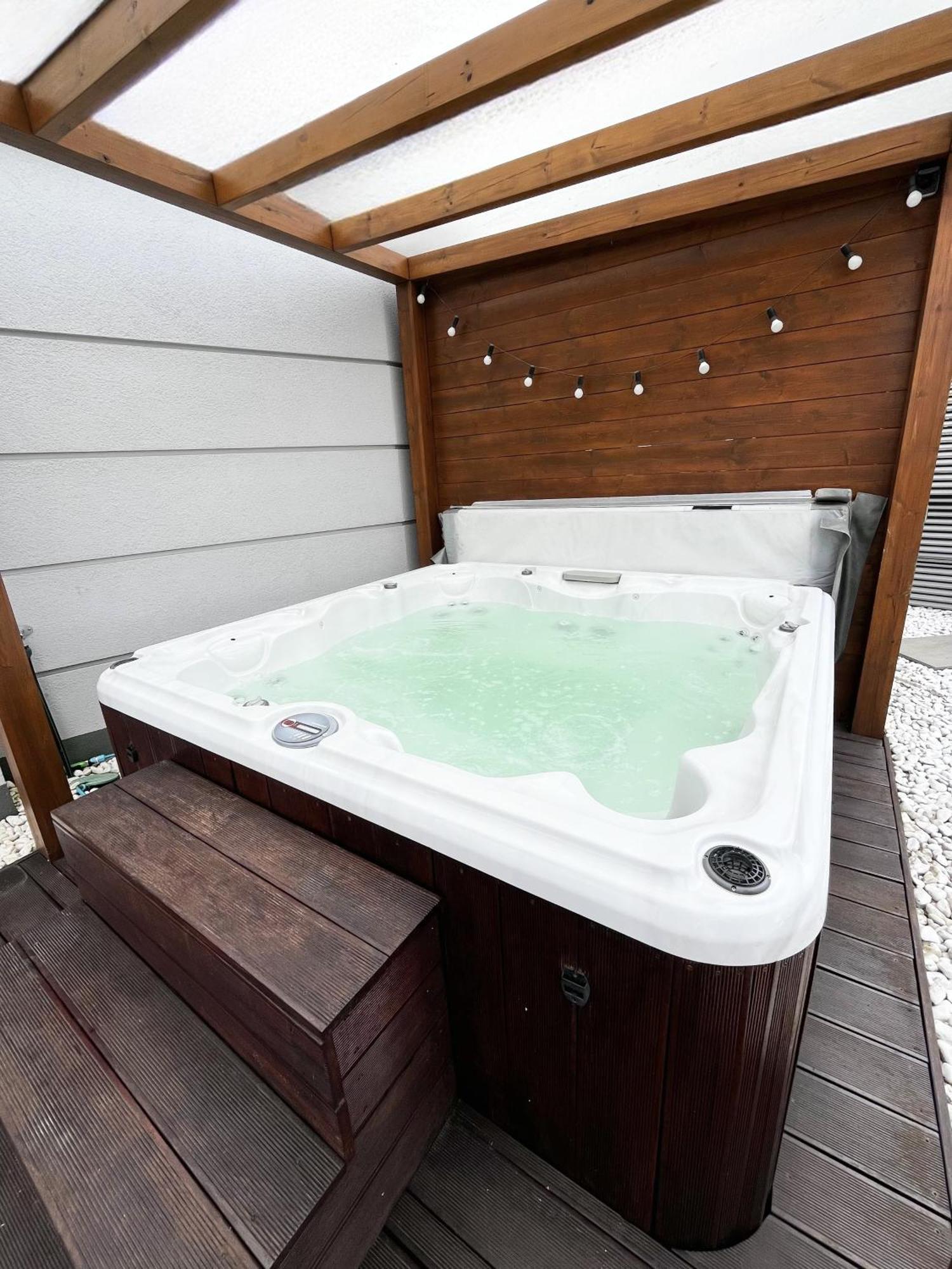 Appartement Luksusowy Apartament Z Jacuzzi By Jacek Budek à Gdynia Extérieur photo